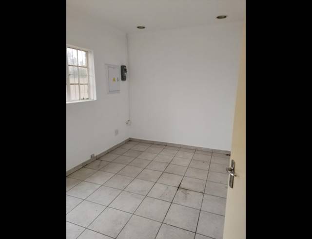BUSINESS PROPERTY TO RENT IN VAALPARK